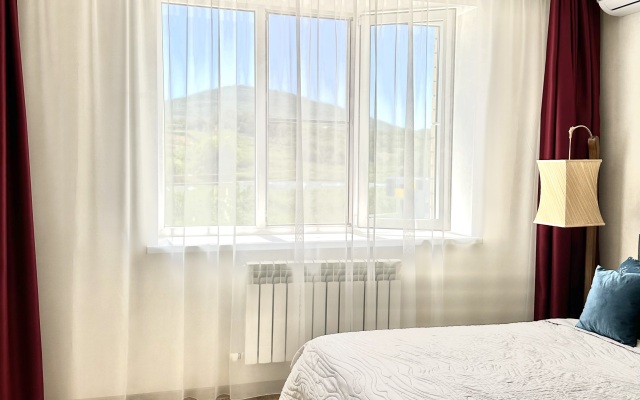 S Vidom Na Gory 4 etazh Flat