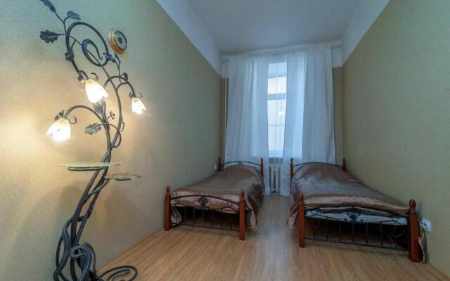 Апартаменты Дегтярная 20