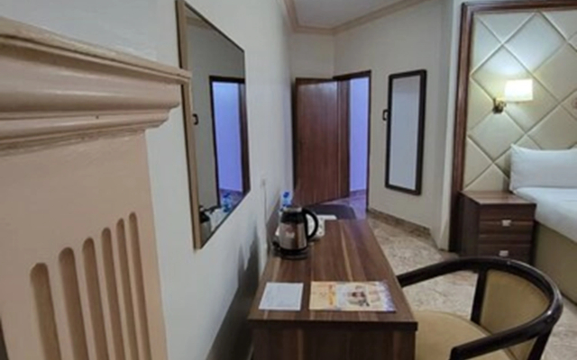 Valencia Hotels