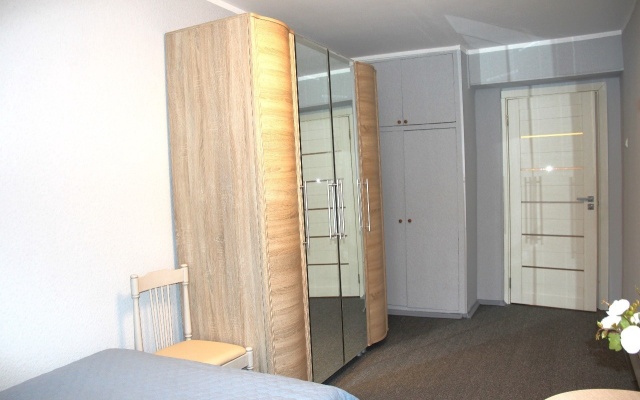 Квартира Уютная Рядом с Метро