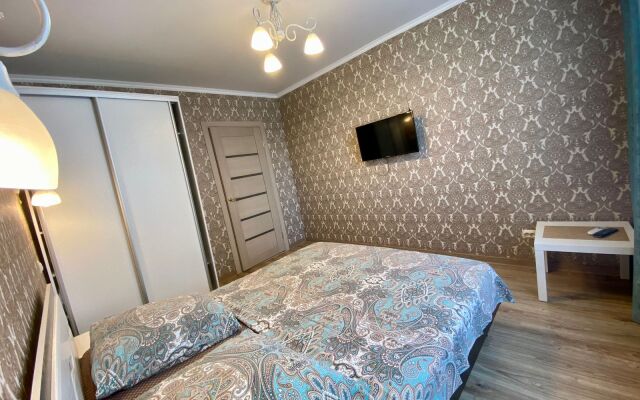 Uyutnaya Dvukhkomnatnaya V Tsentre Goroda Flat