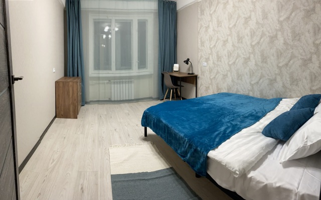 Квартира 2-комнатная на академика Байкова 11-2