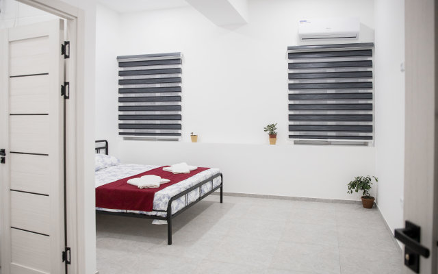 Safarov's Family Hostel