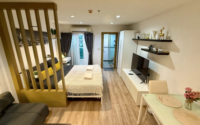 V Komplekse The View Suanluang Flat