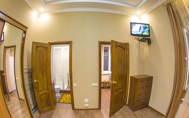 Квартира люкс в парке напротив "Центральной нарзанной галереи"