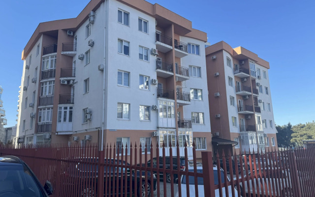 276 prostornaya u morya s balkonom Flat