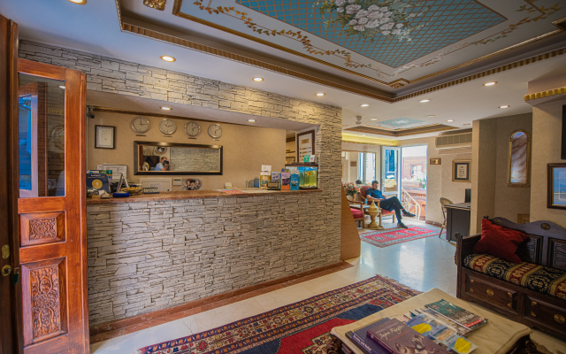 Kaftan Hotel - Image 6