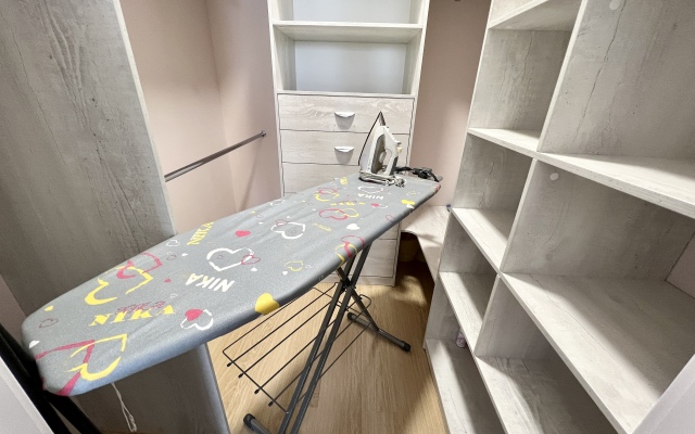 Nasutki38 Lyuks v Tsentre s vidom Apartments