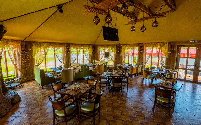 Отель Загородный клуб Ихтиолог