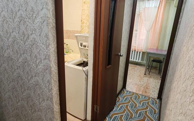 Odnokomnatnaya 8 Mikrorayon Flat