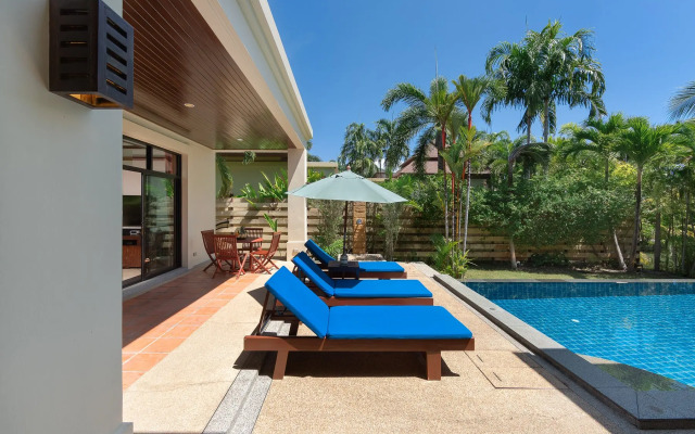 Traditional Thai 2BR in Baan Bua Estate Villa
