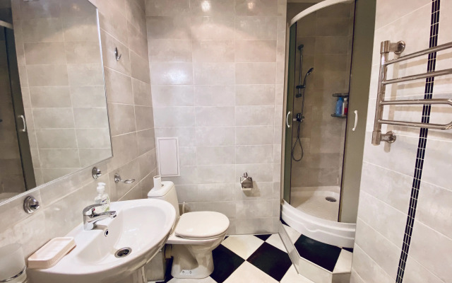 Shokolad U Mts Almazova Flat