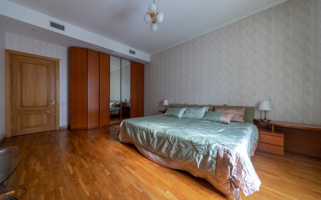 Mark Apart Petrogradsky Apartments