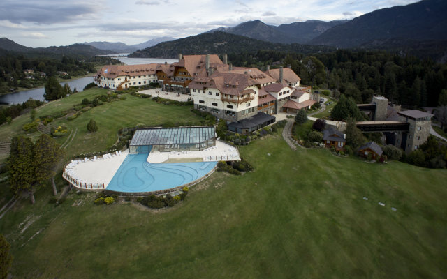 Отель Llao Llao Hotel & Resort Golf-Spa