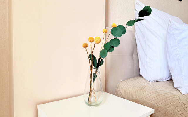 Квартира на 18 этаже (5 минут до центра)