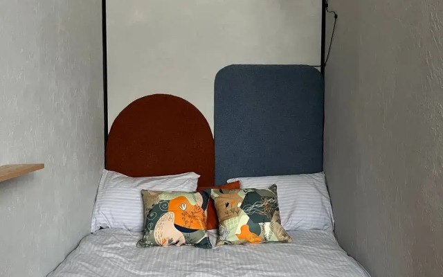Milaya Studiya Vozle Aeroporta Flat