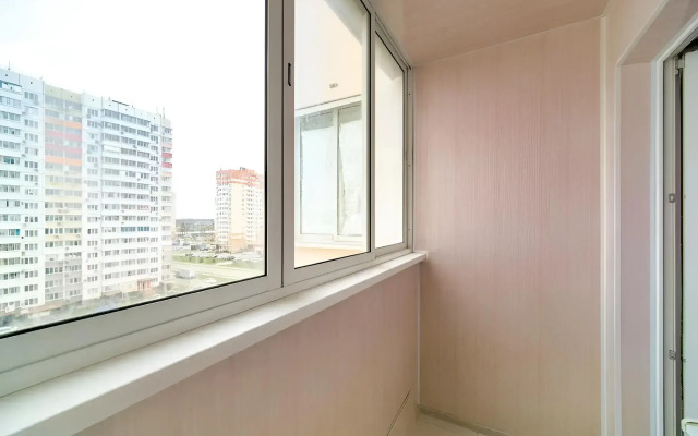 Квартира Как Дома с видом на Дом и Улицу