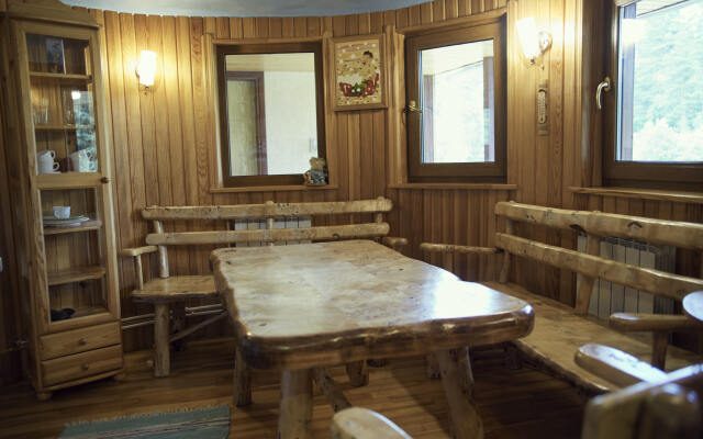 Гостевой дом Усадьба Земляничная