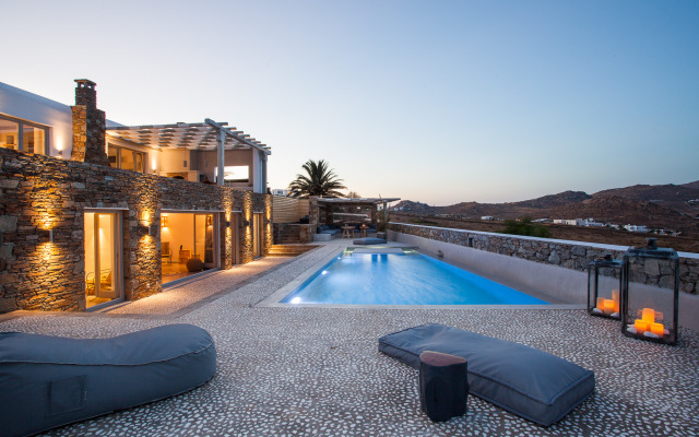 Myconian Platinum Villa