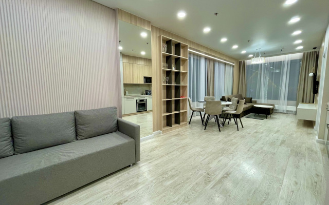 Grand Crystal Flat