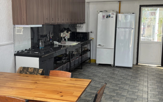 Kiparis Guest House