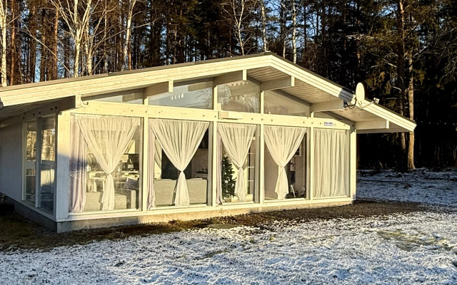 Частный дом Вилла Лаванда с камином у озера