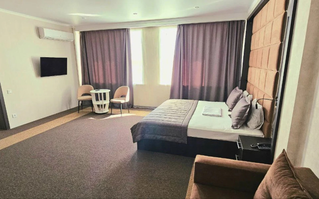Meridian Hotel
