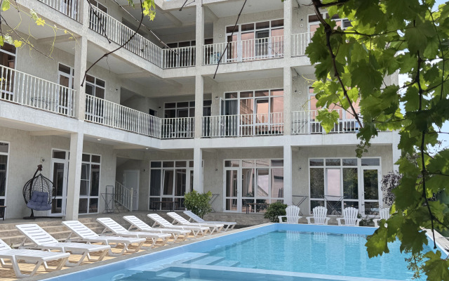 Mali Hotel