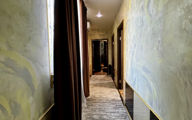 V 3 Minutakh ot Morya Private House