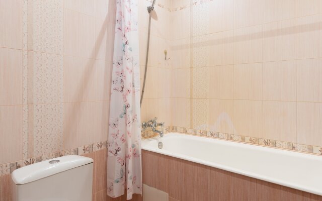 Stilnaya Kvartira S Vidom Na Most Vlyublennykh Apartments