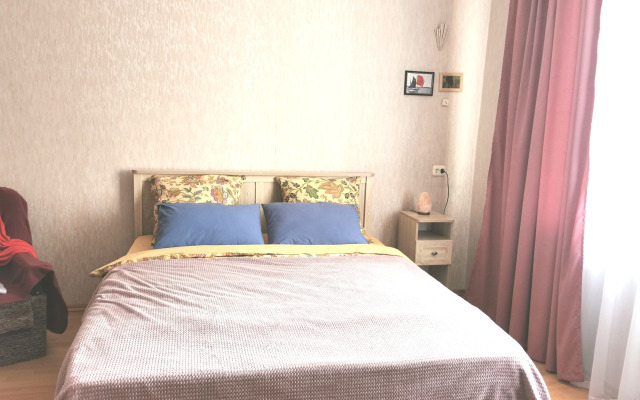 V Tsentre S Konditsionerom I Pianino Flat