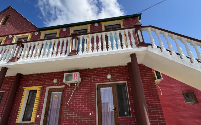 Iyun Mini Hotel