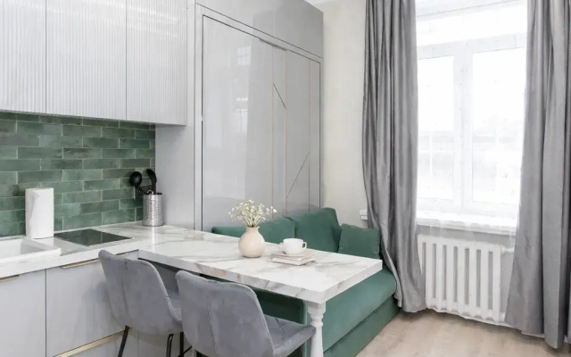 Апартамент Emerald Gold у метро Окружная