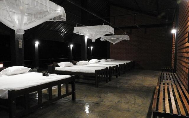 Elephant Pass Hotel