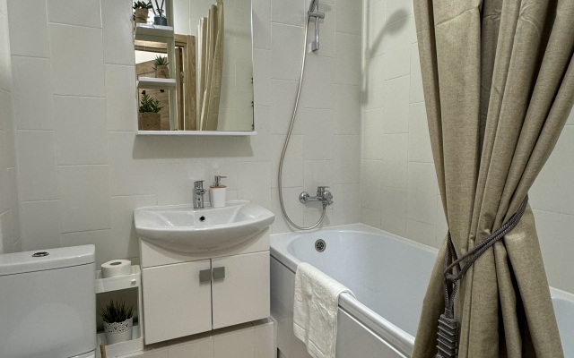 Solnechnaya U Naberezhnoy Nevy Flat