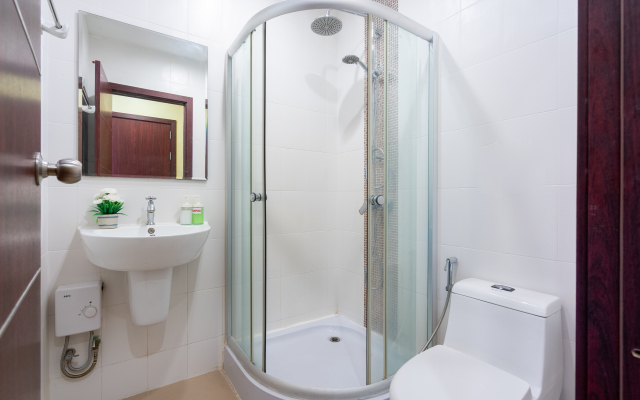 Mountain View near Beach with Terrace & Pool Villa