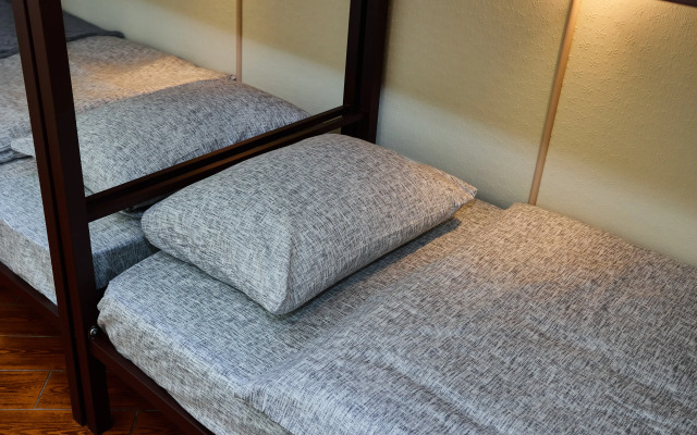 18 Line Mini Hotel