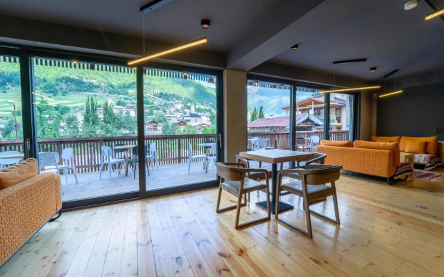 Lahili Mestia Hotel