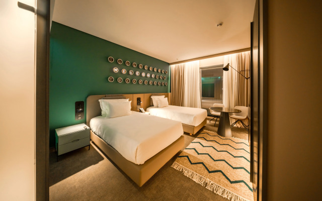 Отель The Nine Lifestyle Experience