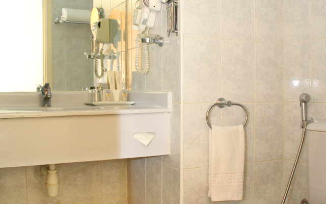 Nejoum Al Emarate Hotel