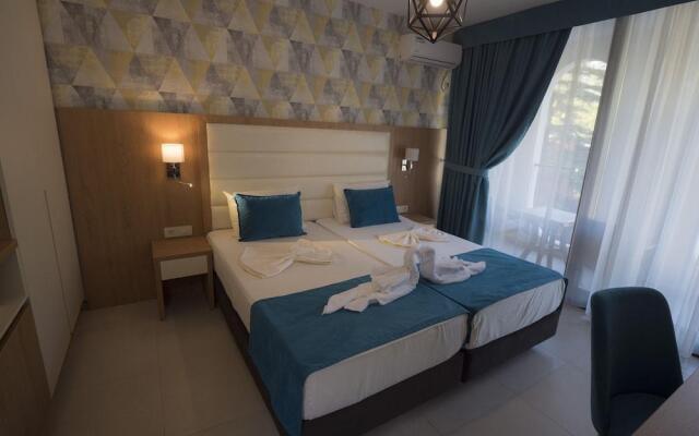 Pearl Beach Hotel
