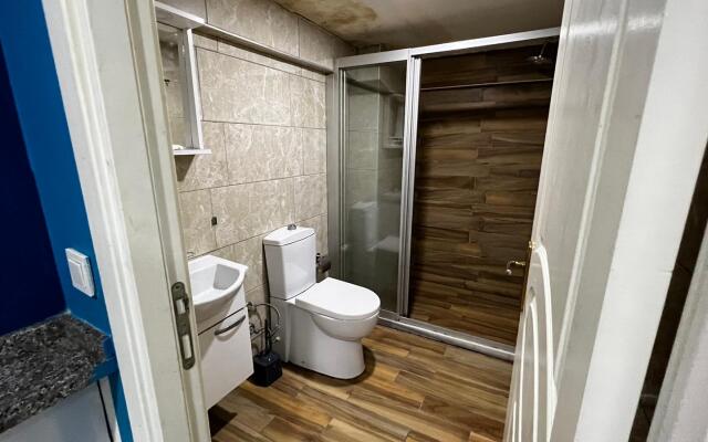 Отель Moon Blue