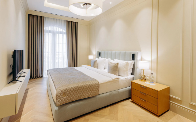 Апарт-отель Four Seasons