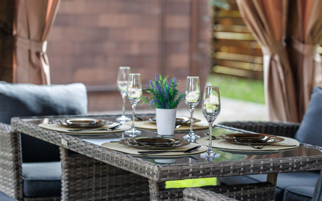 Частный дом Дом с 2-мя спальнями у дубового леса