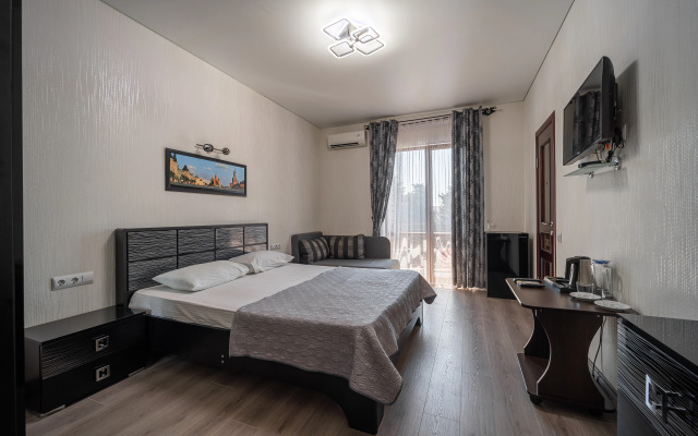 Arno Guest House