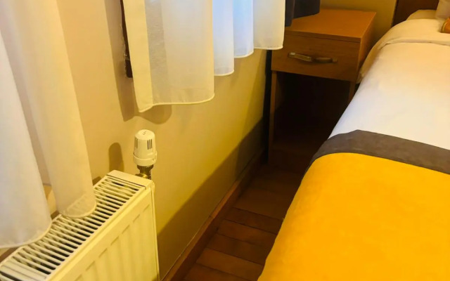 Lebon Hotel Old City