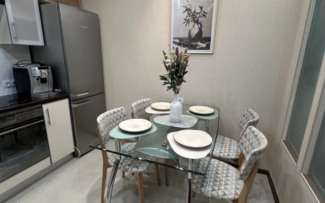 Квартира 2х комнатная у ТЦ Лотос плазы