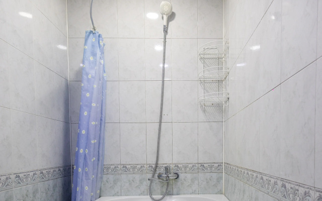 Dvukhspalnaya S Gostinnoy Komnatoy Na Torgovoy k5 Flat