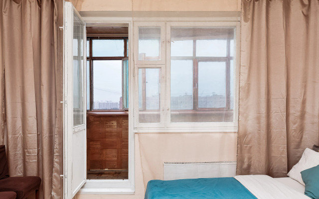 Апартаменты Просторная квартира на 4-х метро Марьино