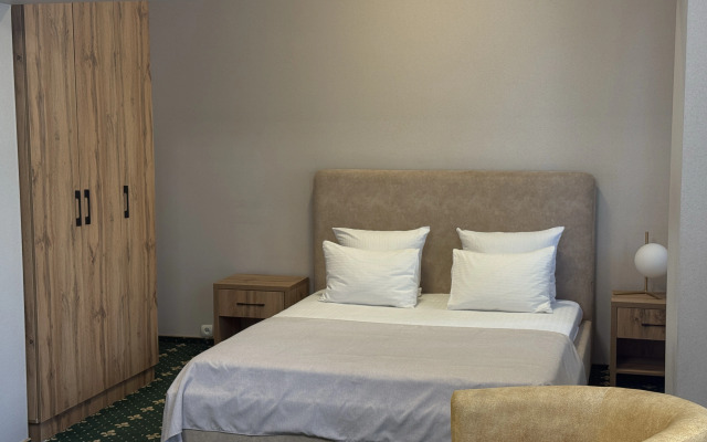 Отель Saya Hotel Almaty